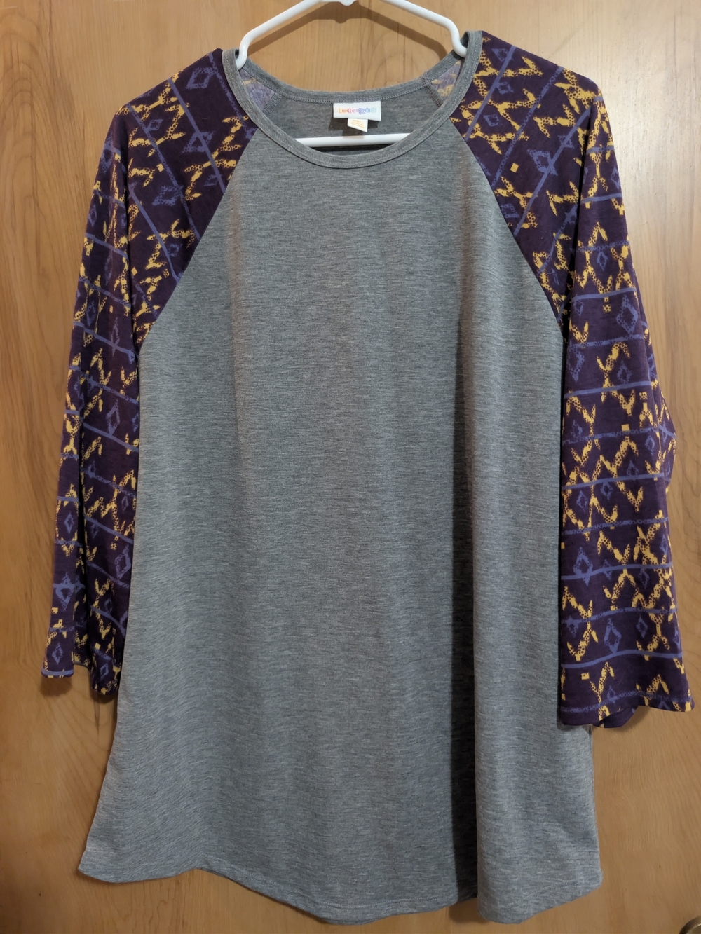 LuLaRoe Gray Tunic with Purple & Gold Patterned Raglan Sleeves